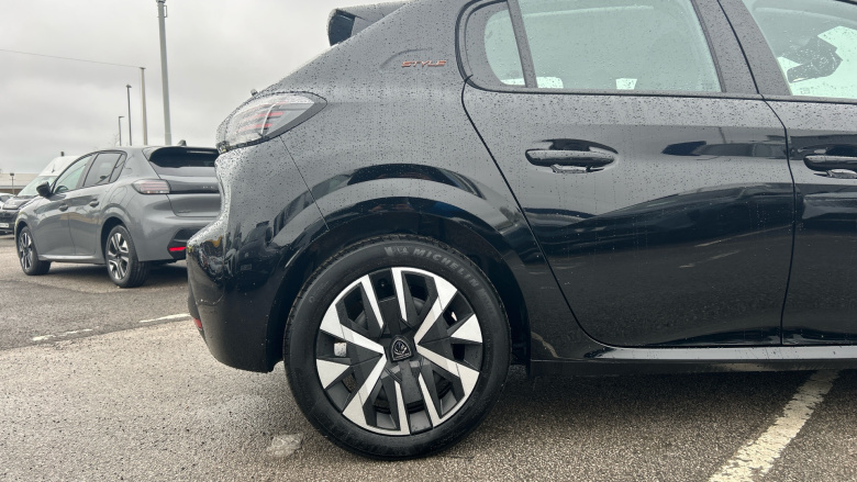 Peugeot 208 1.2 PureTech 100 Style 5dr Petrol Hatchback